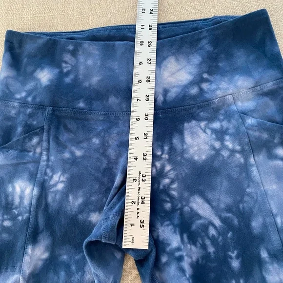 Fuda Tie-Dye Capri Athletic Leggings in Blue/White - Size M - Picture 4 of 9